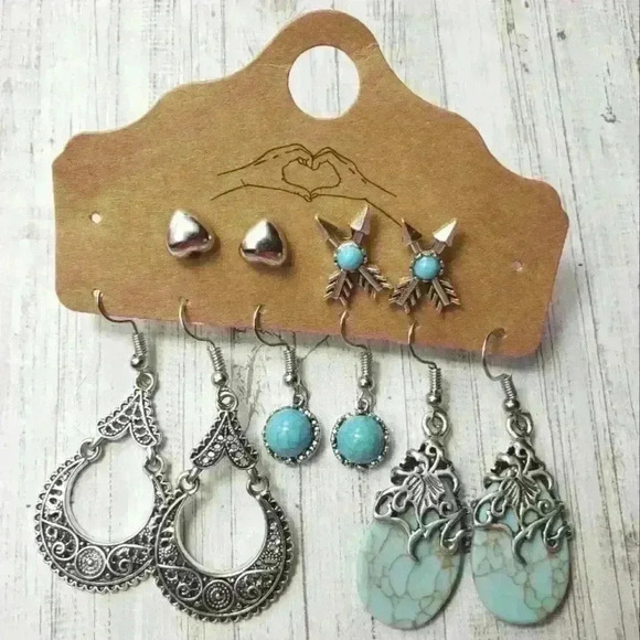 NWT Bohemian Vintage Earrings Silver Alloy Turquoise Bohemian Hippy Western - Picture 3 of 12